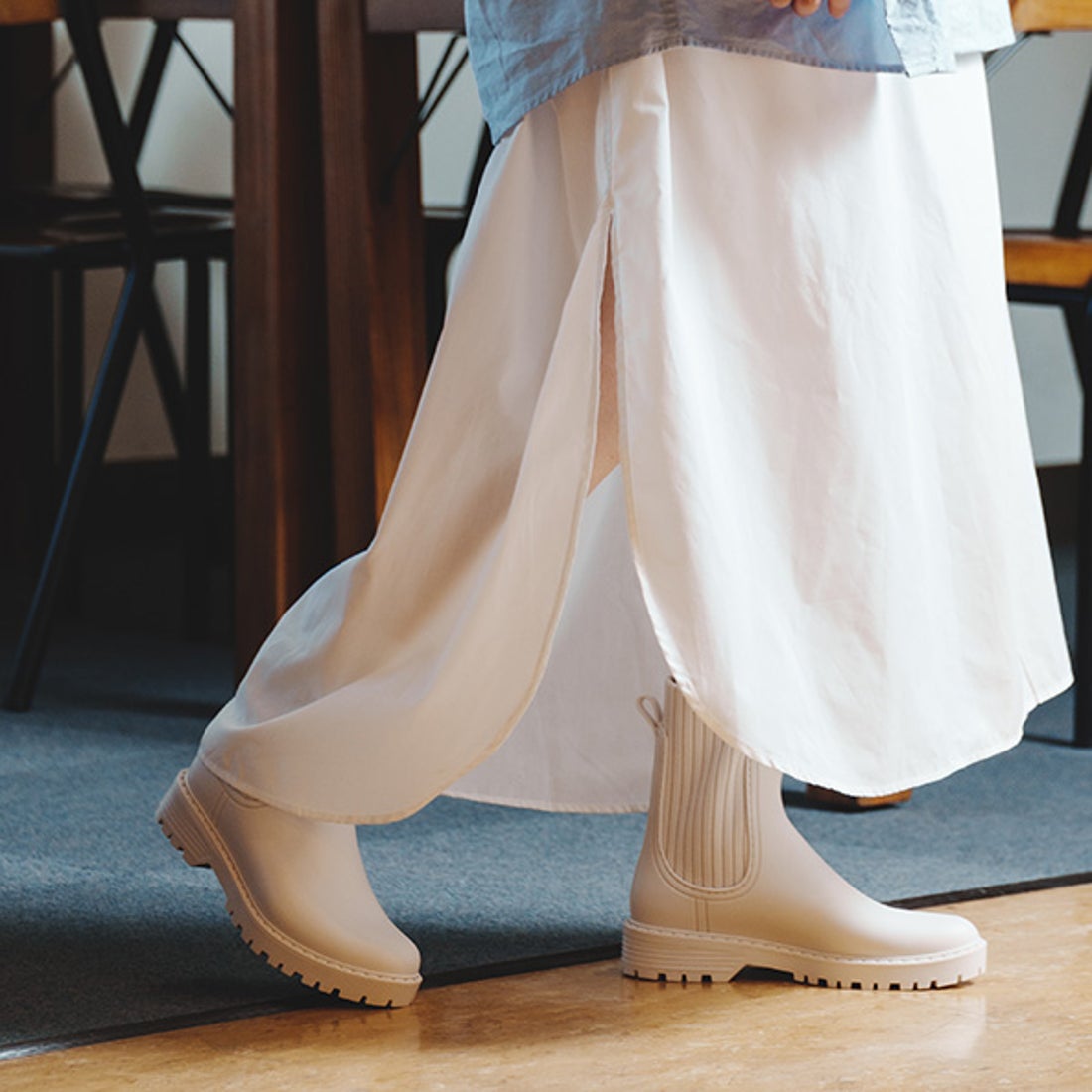 ウニサ UNISA サイドゴアショートレインブーツ （ベージュ