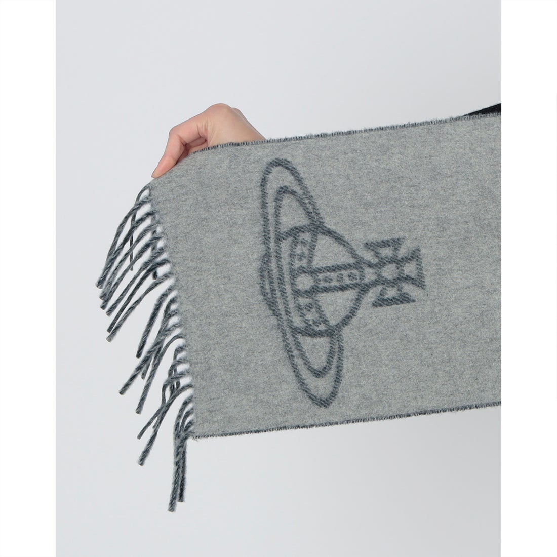 ヴィヴィアン ウエストウッド Vivienne Westwood マフラー （グレー