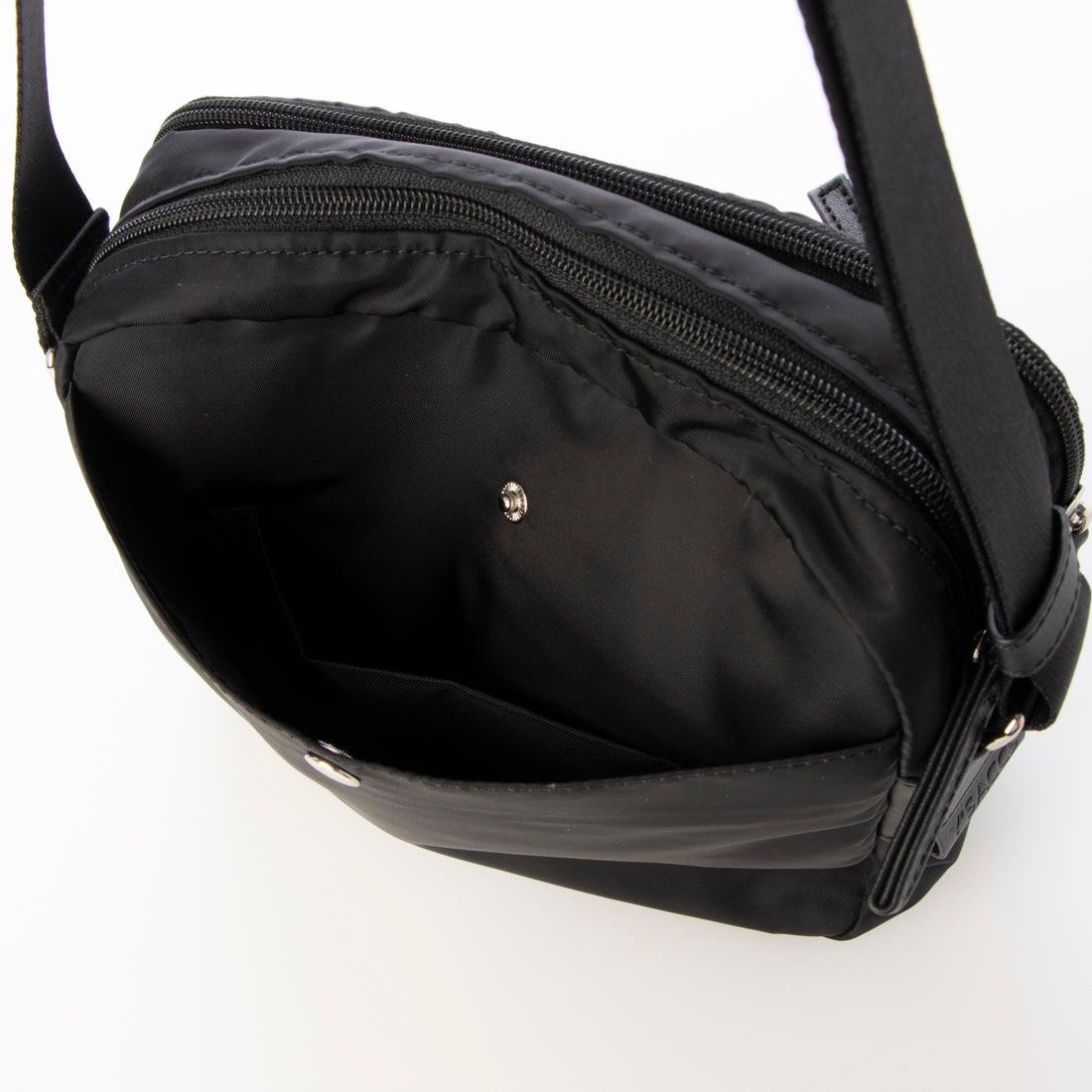 イザック Y'SACCS ナイロン×牛革コンビシリーズ 横型ショルダーバッグ