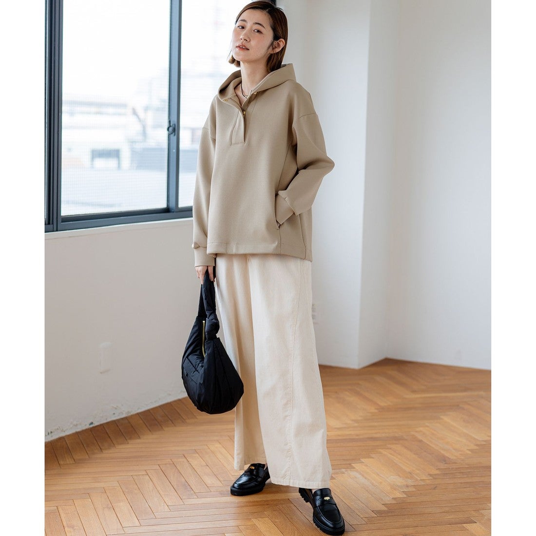 23区 【洗える】コットンエアーダンボール ドロスト フーディー