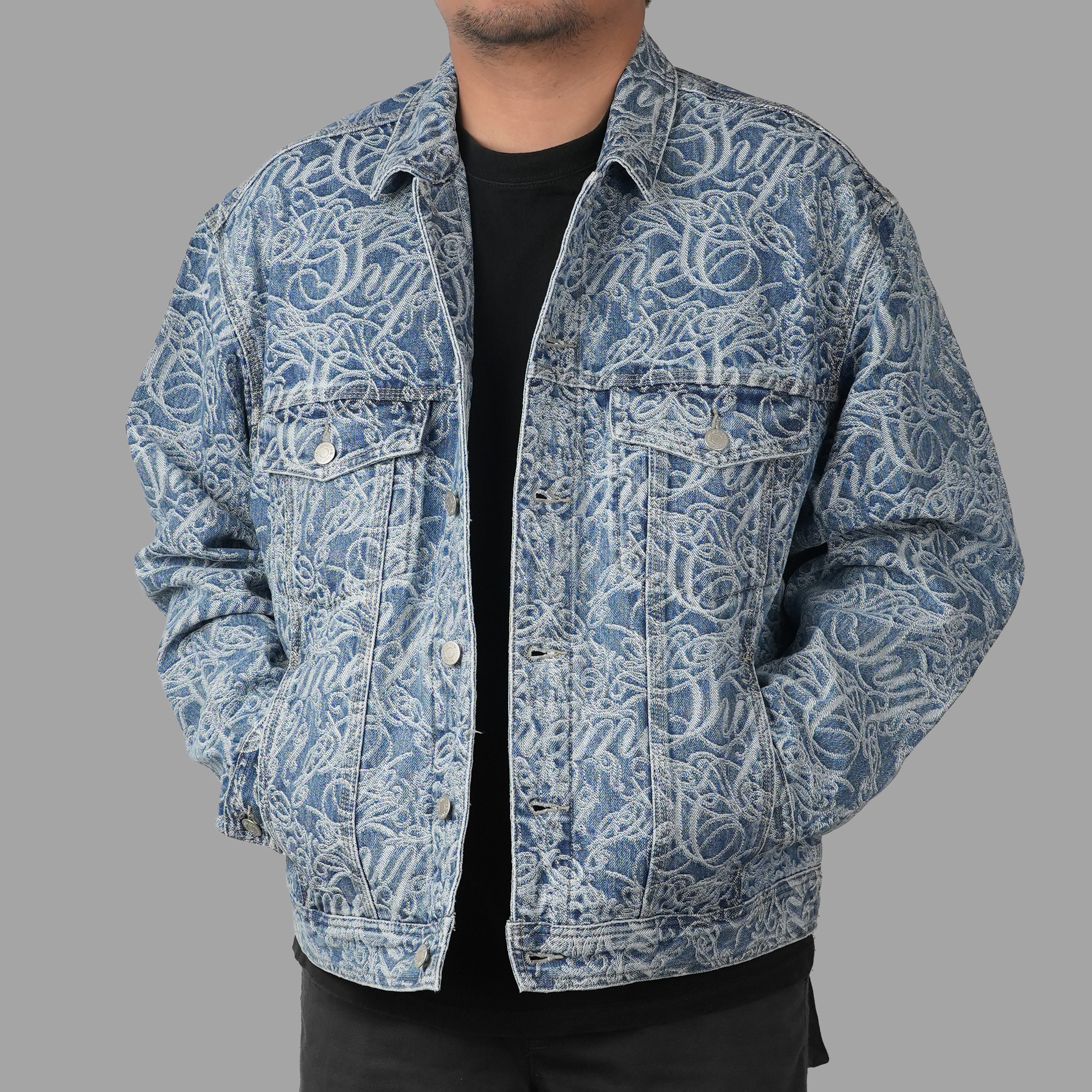 Supreme Script Jacquard Denim Trucker Jacket Washed Blue | Senikersku