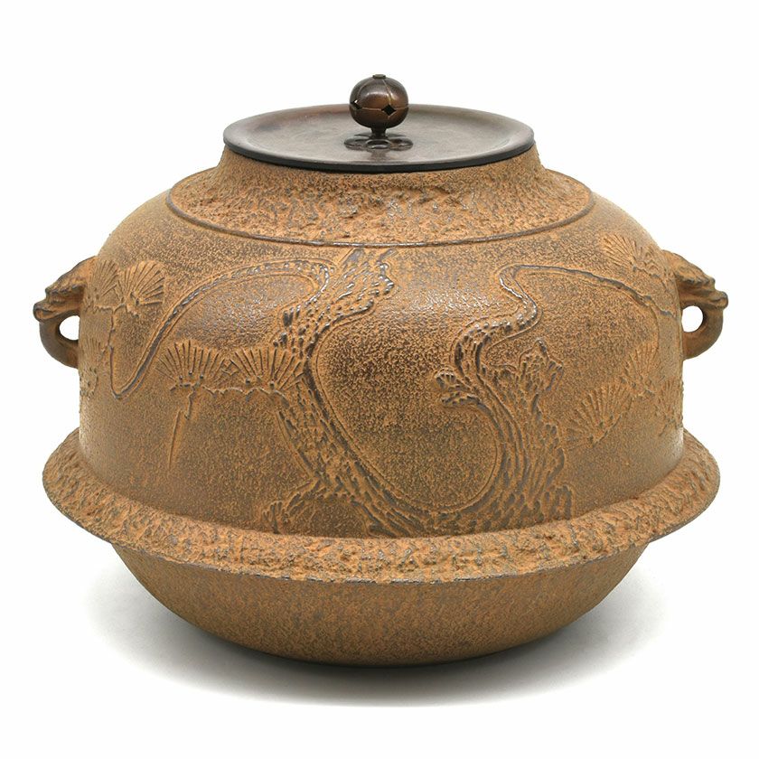 茶道具 炉釜（ろがま） 真形羽付釜 老松紋 炉用 大國 藤兵衛 | 千年の