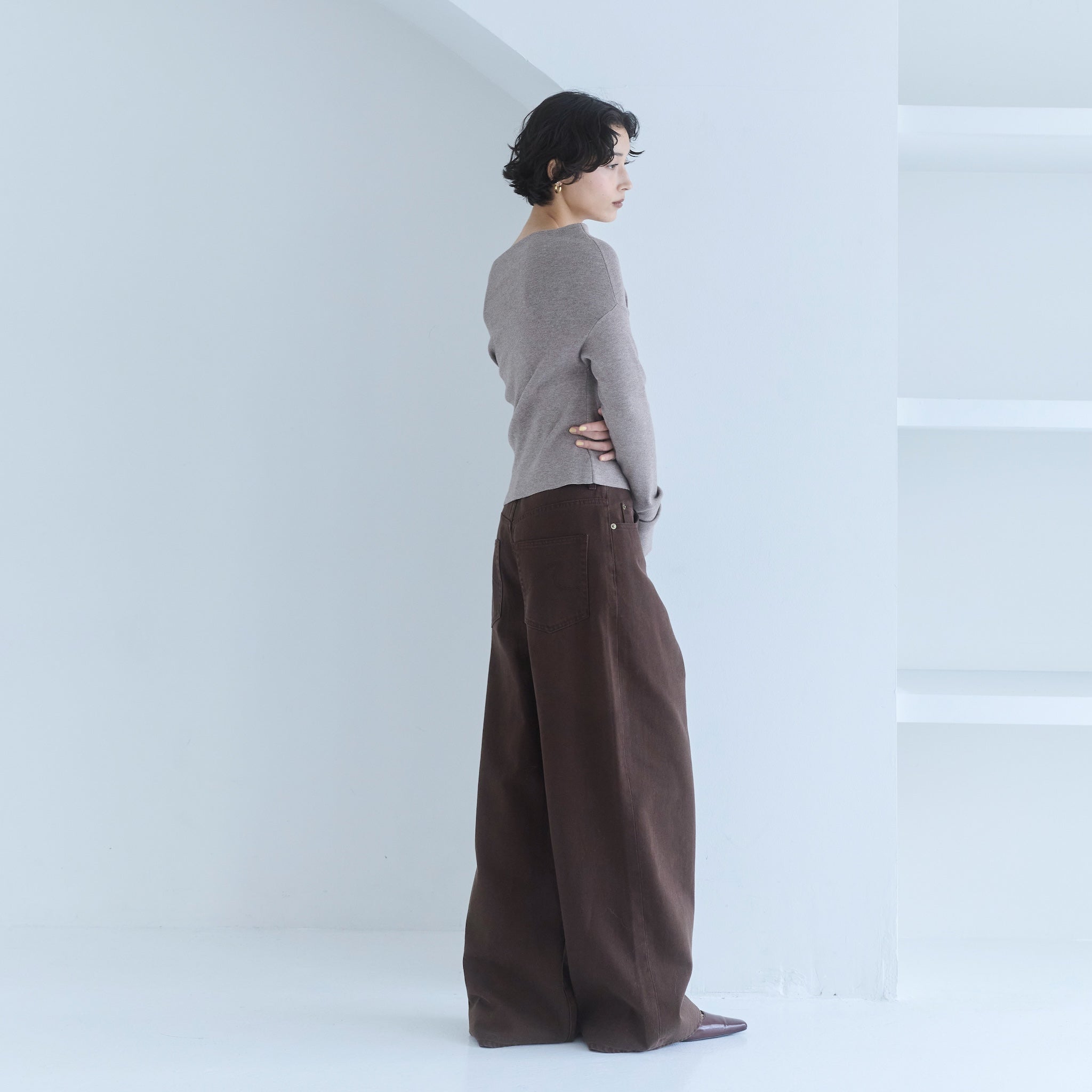 Wide-waisted low-rise baggy SRN05