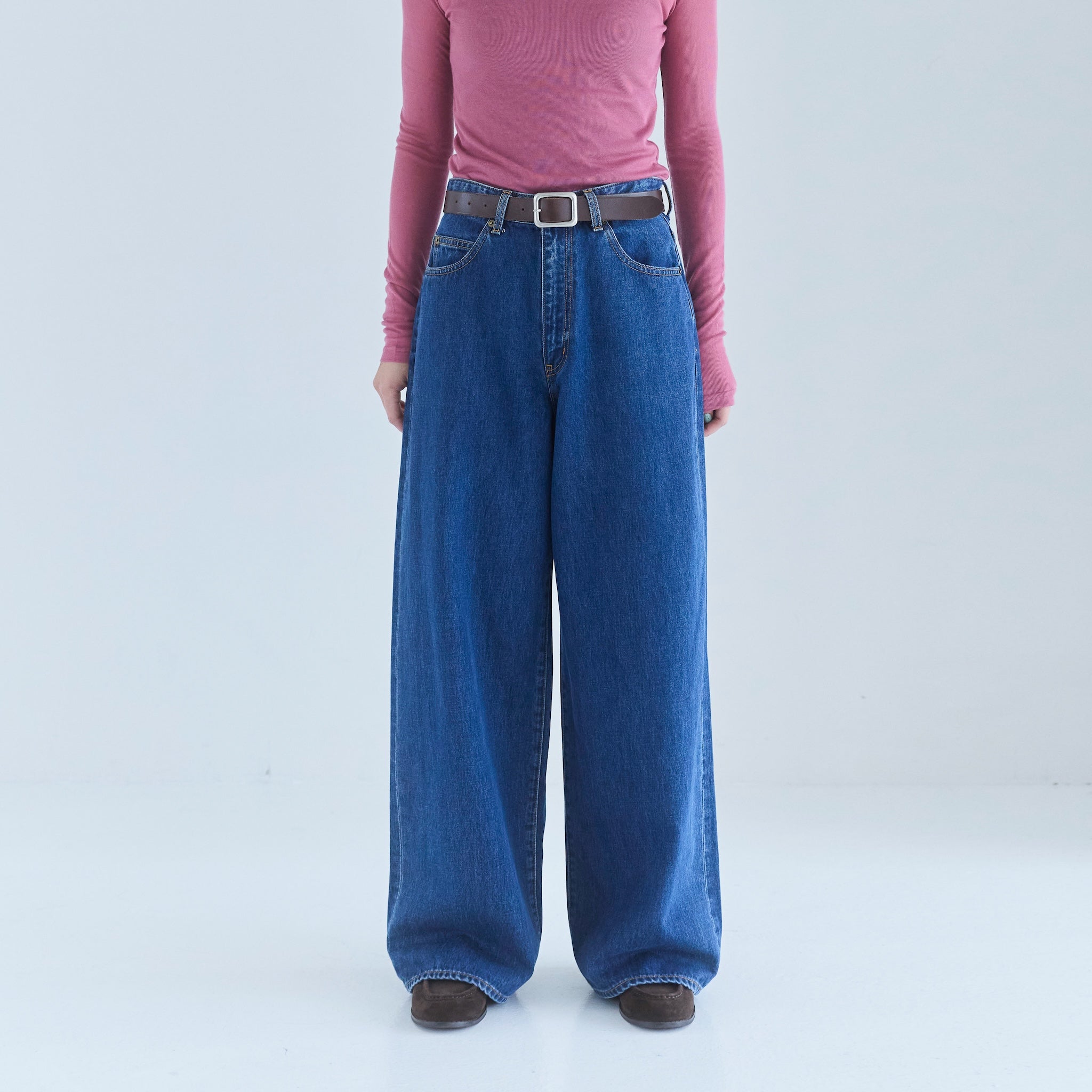 Wide-waisted low-rise baggy SRN05