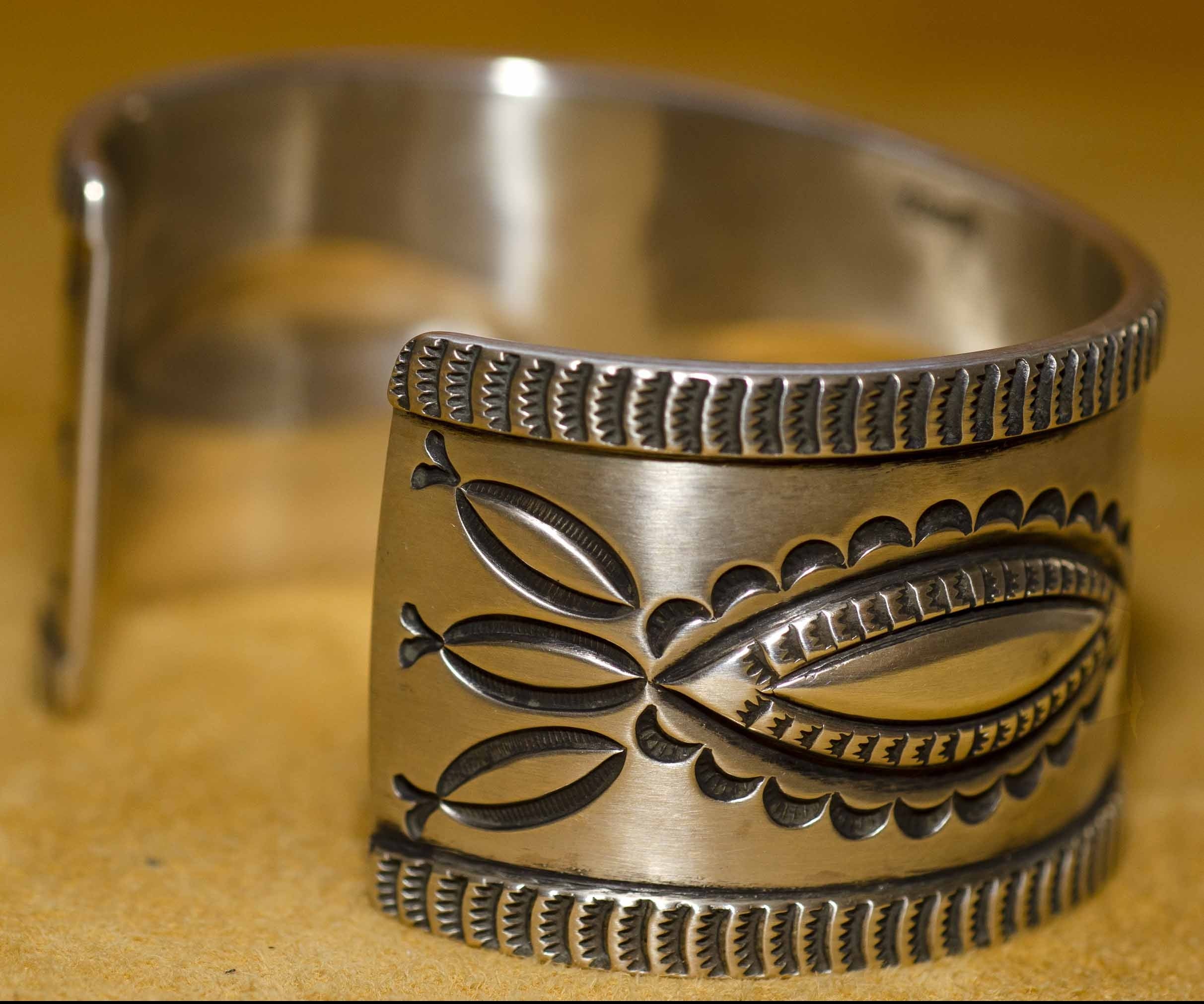 Thomas Curtis Jewelry – Sedona Indian Jewelry