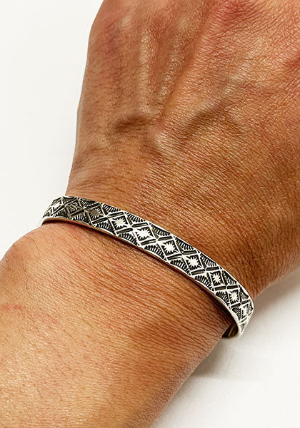 Indian Jewelry (インディアン ジュエリー) ナバホ スタンプワーク