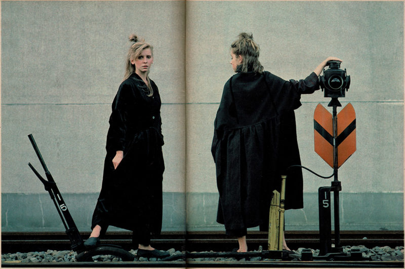 ローブ・ド・シャンブル コム・デ・ギャルソン——室内着の先へ - 生前服