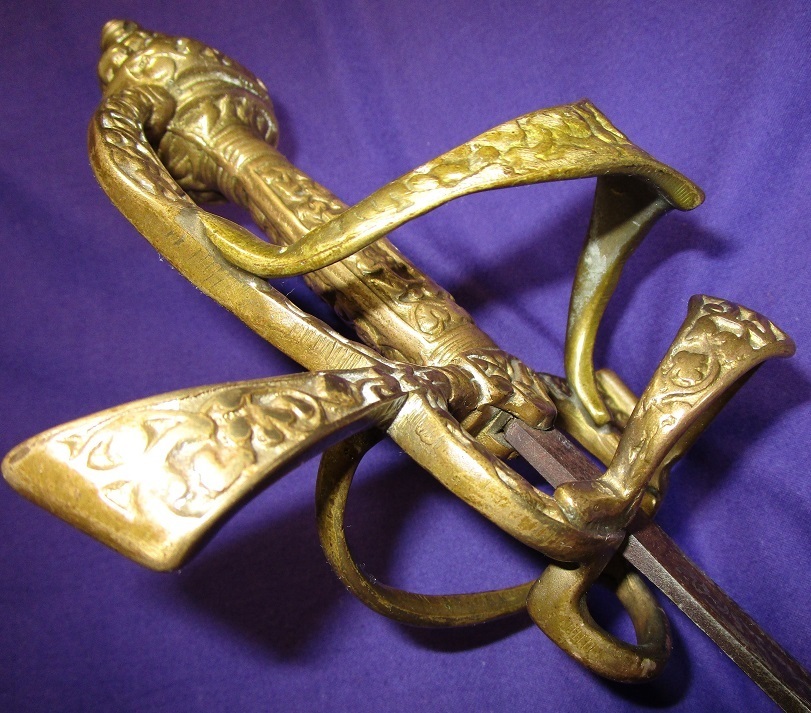 スウェプト・ヒルト・レイピア: 世界の刀剣百科