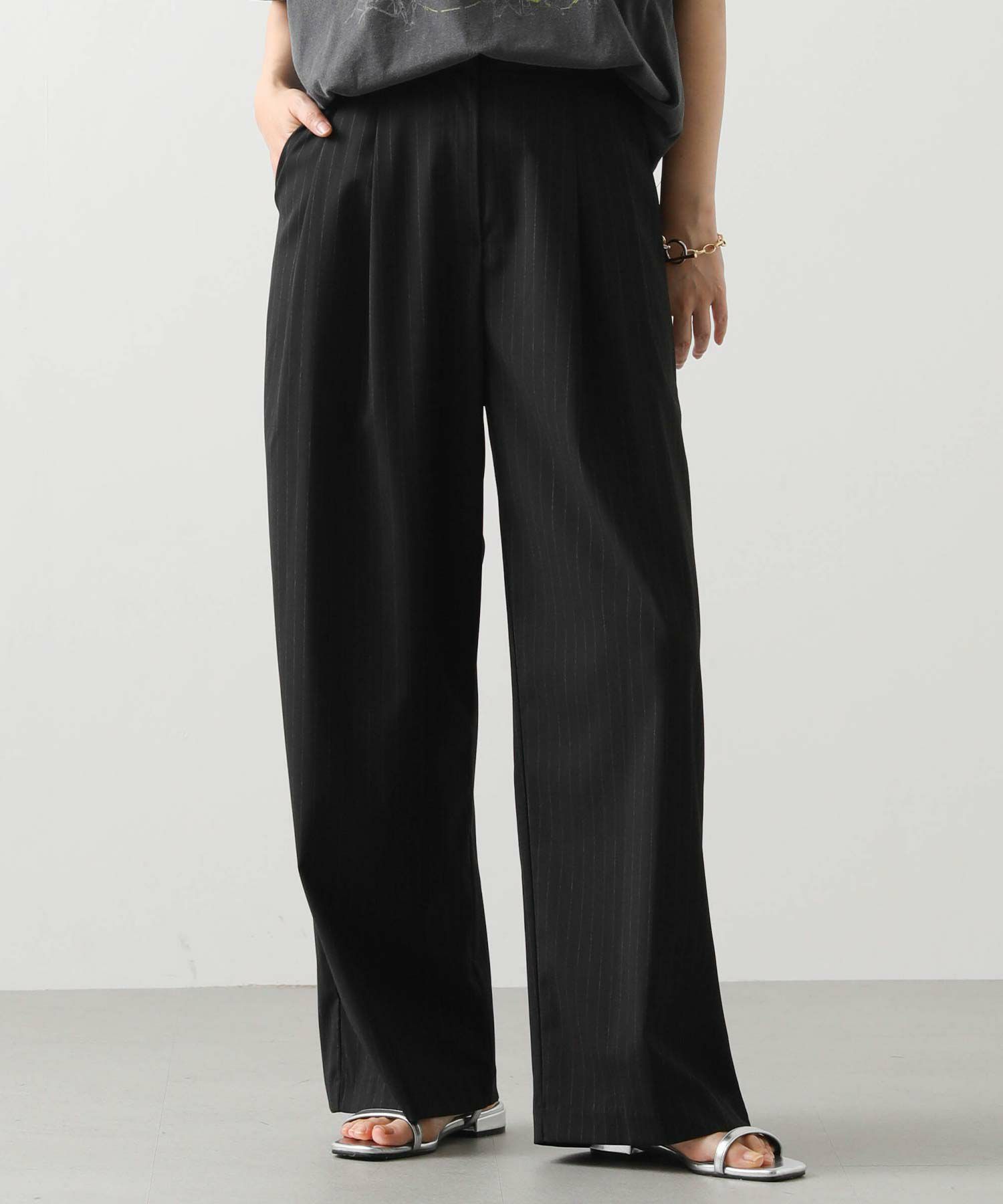 Gready Brilliants.ストライプタックワイドパンツ | SEKIMIKI Online