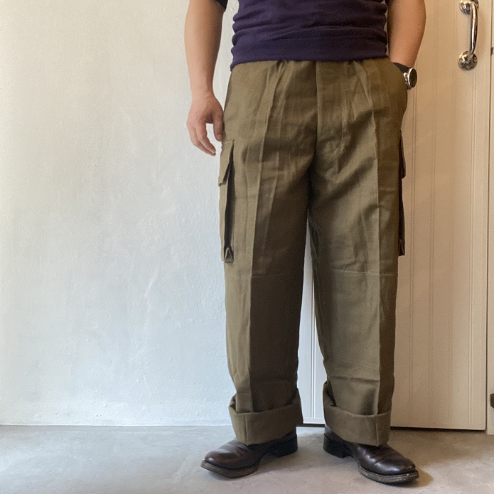 N.O.S. 1953's French Army ”M-47 ” EARLY MODEL METAL BUTTON