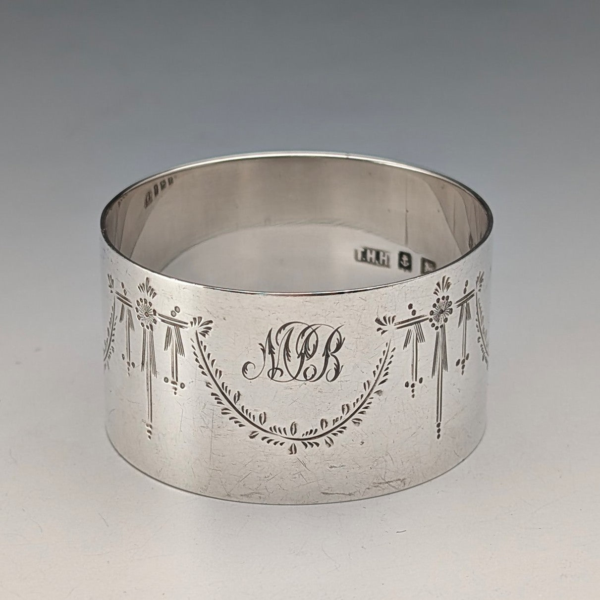 英国アンティーク シルバープレート製 シェル型 ビスケットウォーマー