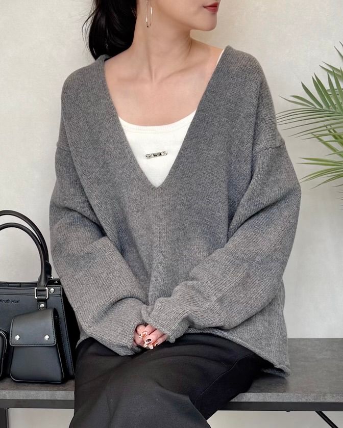 Vネックニットグレーアセロラ様 洗える/高レビュー】きれいめスタイル