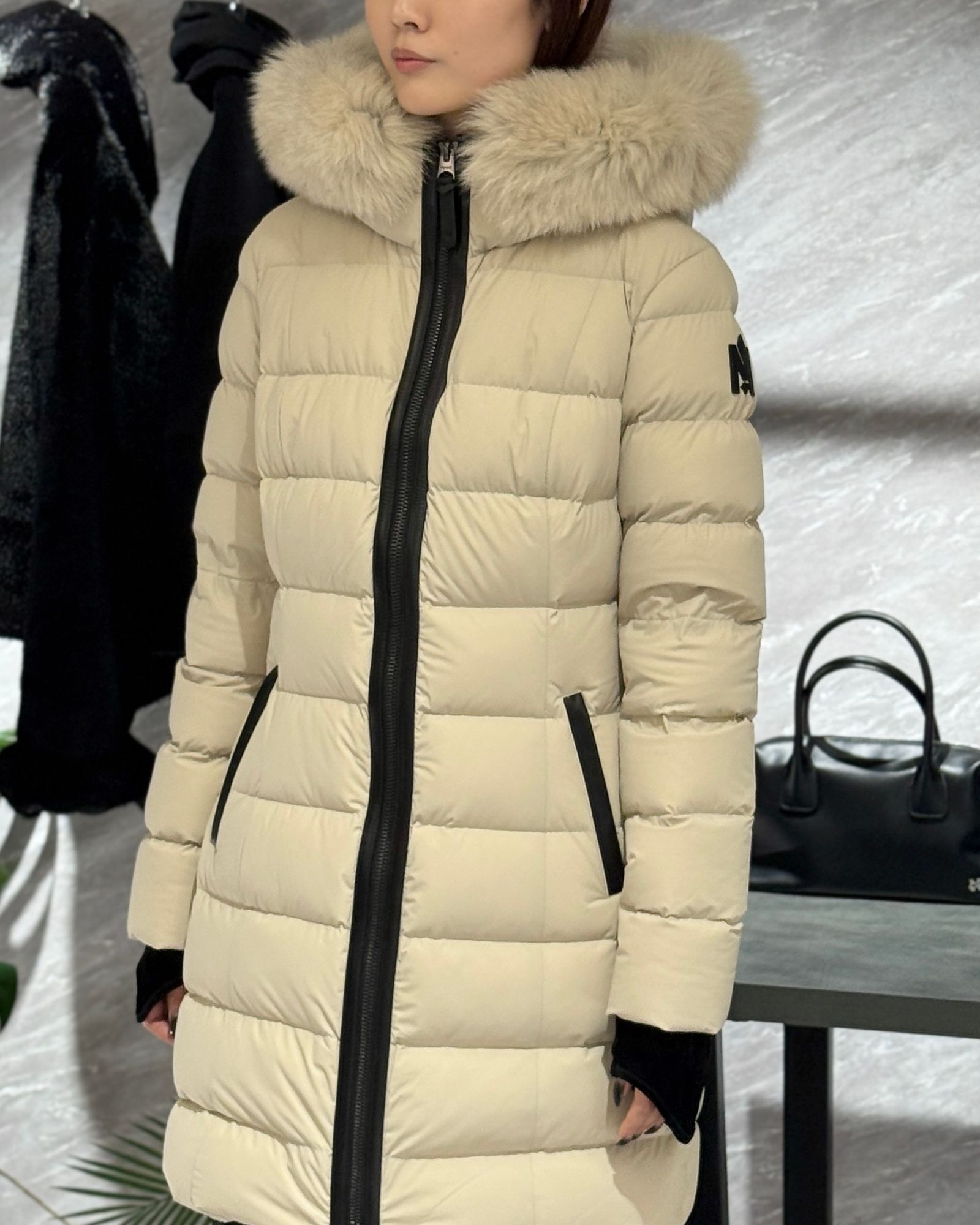 MACKAGE - 【25AW】CALLA-BX / ファー付きストレッチダウンコート