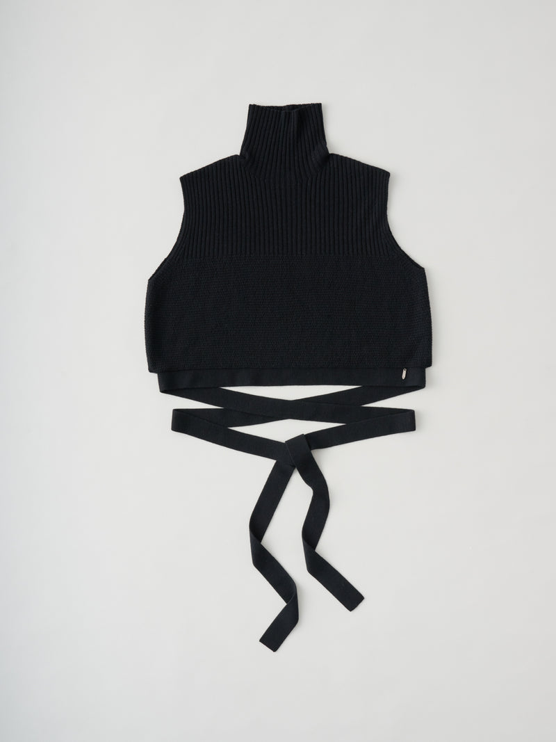 JUUKIFF（ジューキフ）BONDAGE HIGH-NECK VEST IN WOOL ボンデージ