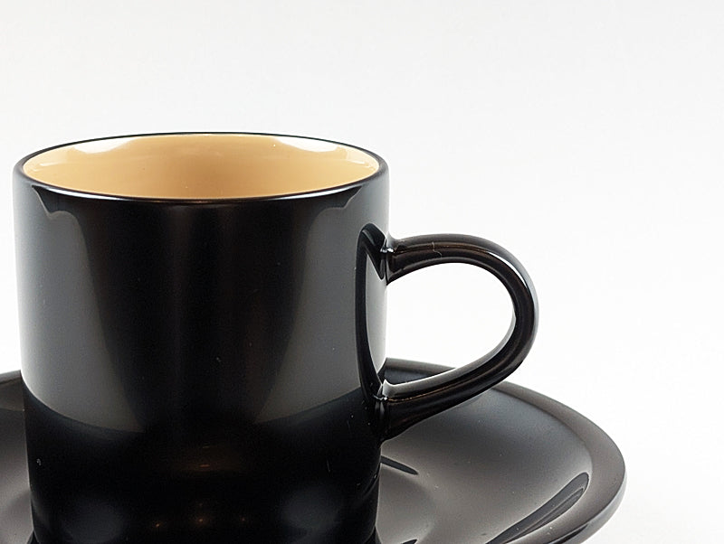 輪島塗 ペアーコーヒーカップ 洗朱・黒内白塗無地 – 漆陶舗あらき