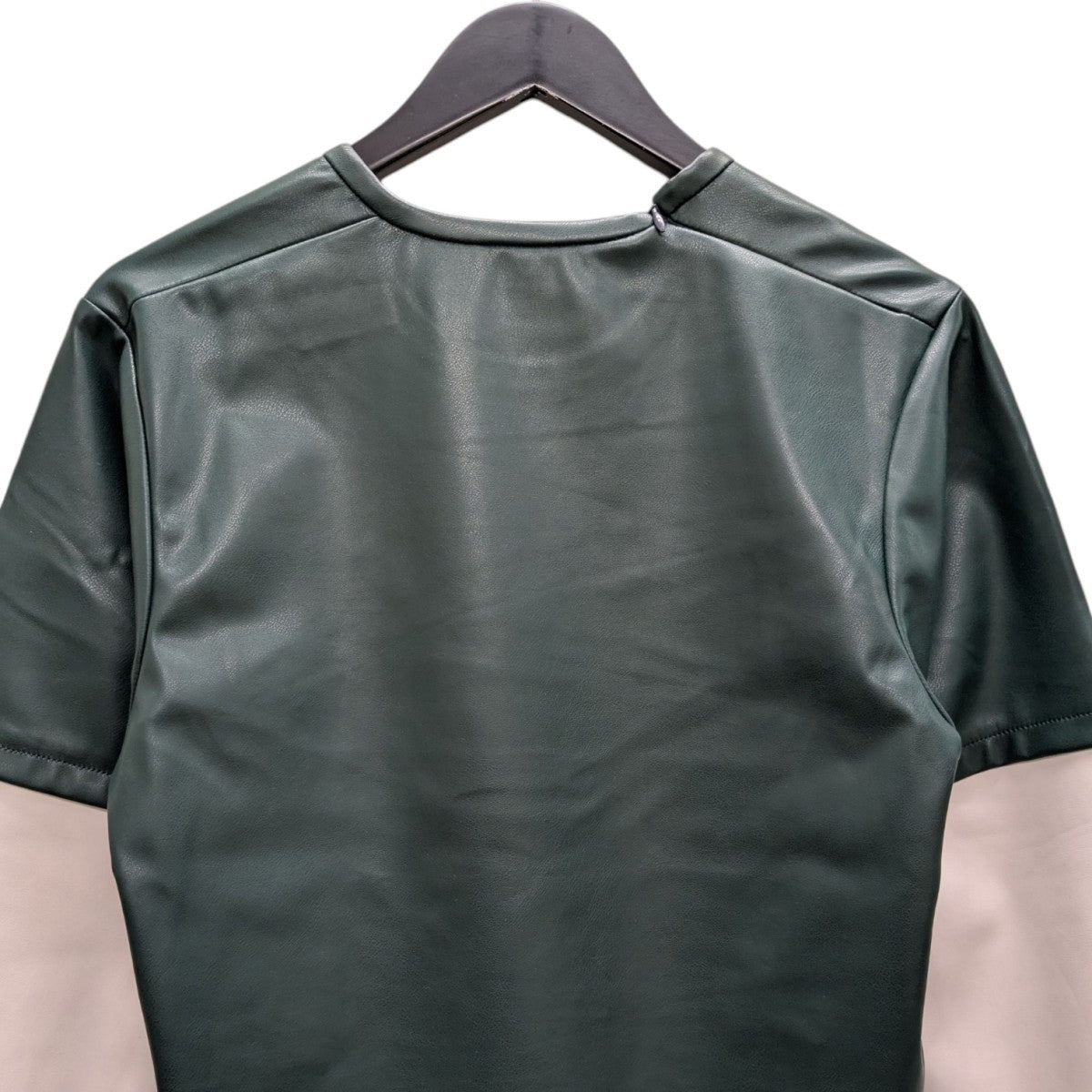 MOWALOLA(モワローラ) 25SSFAUX LEATHER PASSPORT DOUBLE LS TEE