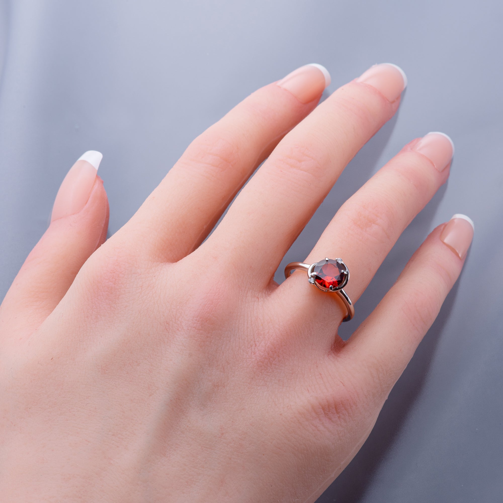 プラチナ ガーネット ダイヤモンドリング – KIRAGA オンラインショップ