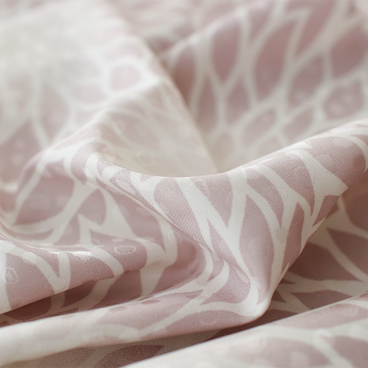 東レ シルック ] 洗える 長襦袢 むじな菊 (薄紫) 反物 日本製 パープル