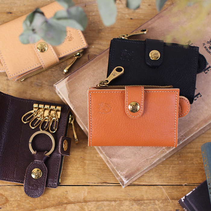 IL BISONTE（イルビゾンテ） キーケース カードケース付き4連キー