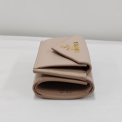 PRADA（プラダ） 【爆買】PRADA サフィアーノレザー 財布 三つ折り