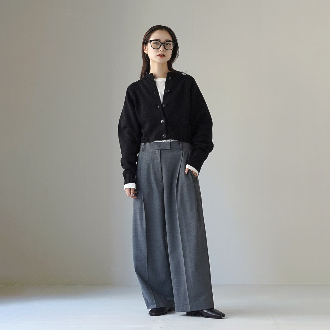 ETRE TOKYO（エトレトウキョウ） ハイネックコンパクトニット