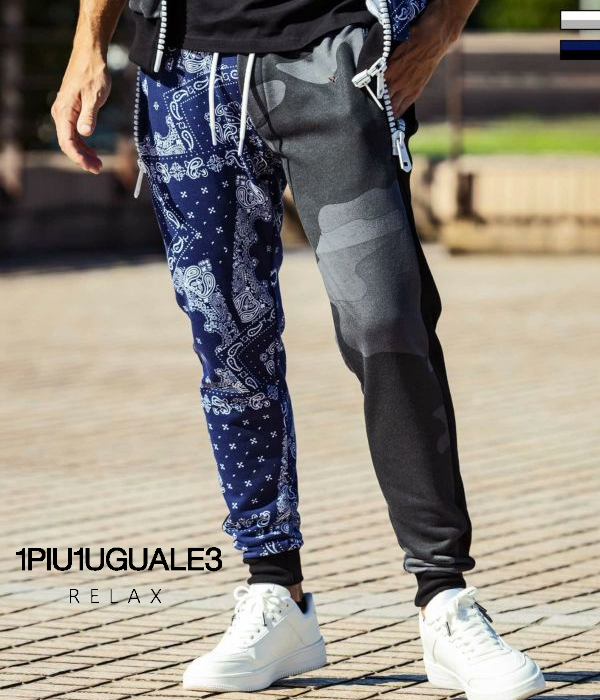1PIU1UGUALE3 RELAX カモ×ペイズリー柄スウェットパンツ メンズ