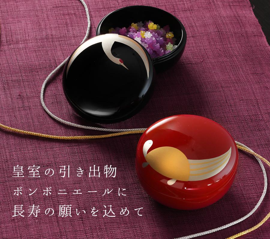漆器 膳 黒 赤 花模様 亀のデザインkikiになります。 漆器 膳 黒 赤 花