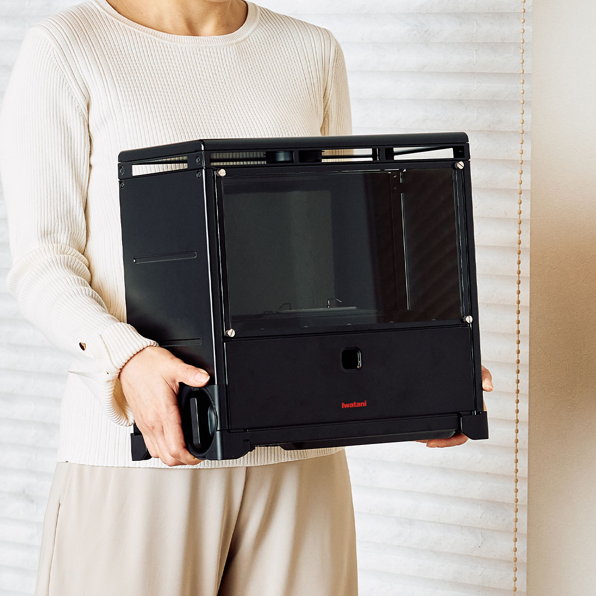 Iwatani（イワタニ） 【公式】Iwatani 岩谷 カセットガス暖炉