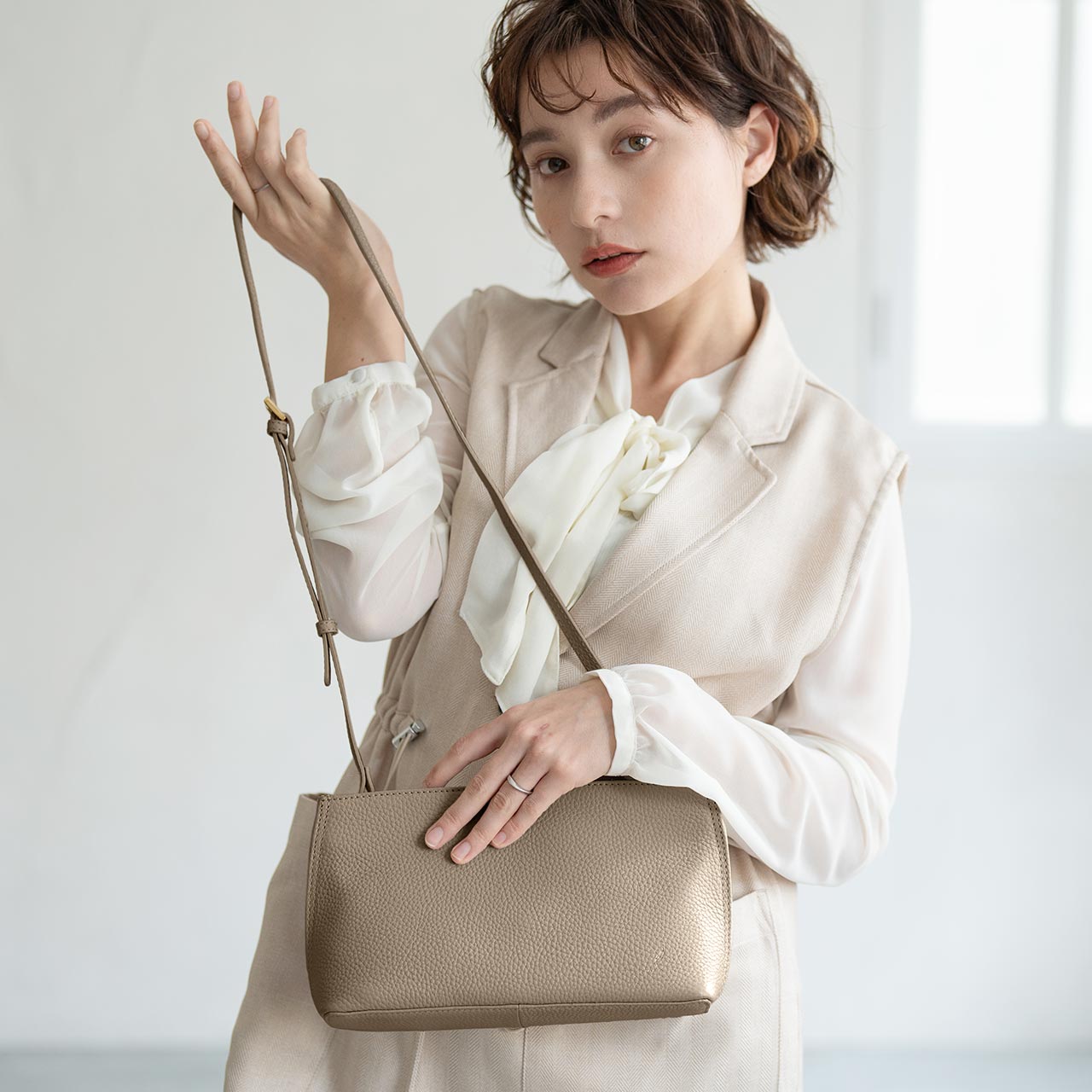 mieno（ミエノ） ＜爆買＞ショルダーバッグ レディース 斜めがけ mieno