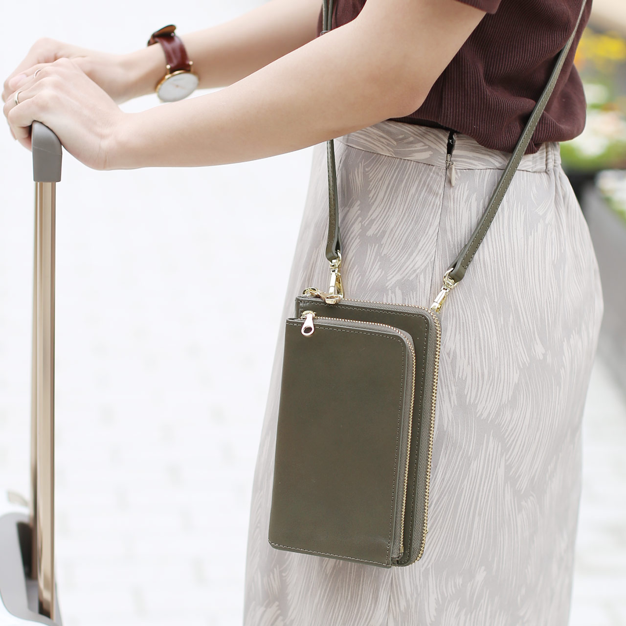 mieno（ミエノ） ＜爆買＞mieno スマホショルダーバッグ 大人 かわいい