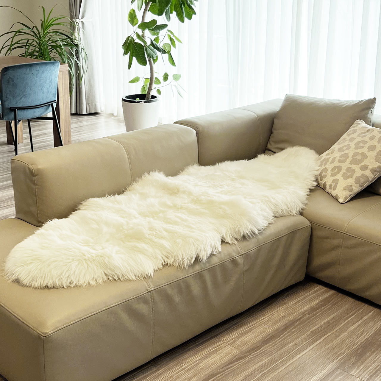 sankyo shokai（三京商会） ムートン ラグ 70×180 大きい 2匹