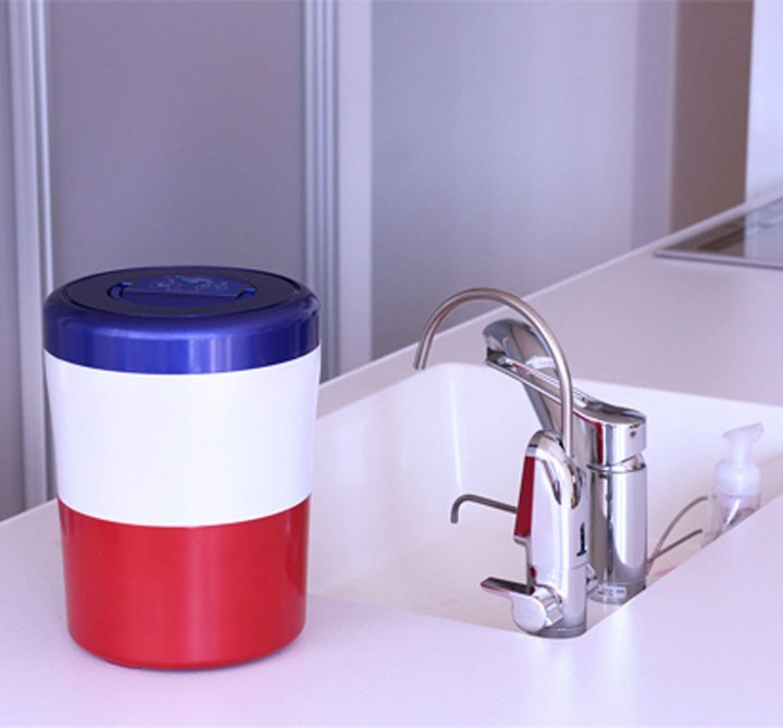 家庭用生ごみ減量乾燥機 パリパリキューブライト PCL-31-BWB・PCL-31