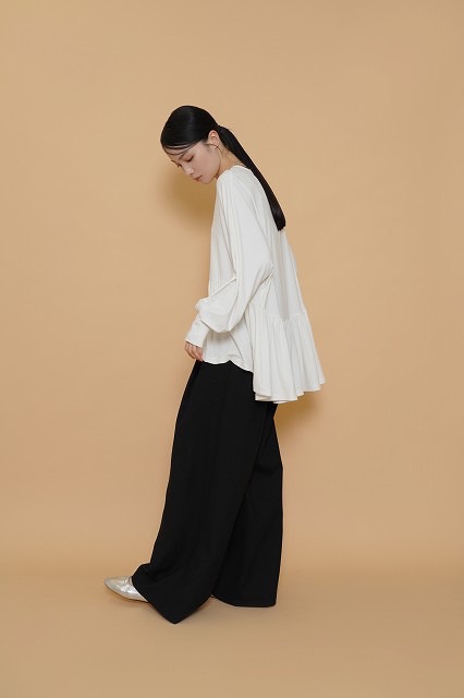 CYAN TOKYO シアントウキョウ ラウンドギャザーウォームドルマン