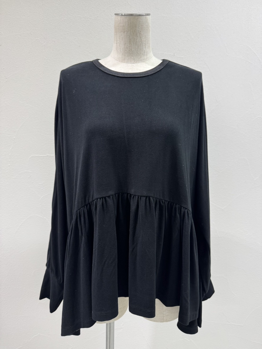 CYAN TOKYO シアントウキョウ ラウンドギャザーウォームドルマン