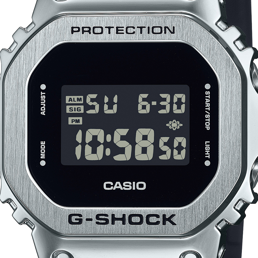 G-SHOCK メタルカバード 5600 GM-5600U-1JF メンズ 腕時計 電池式