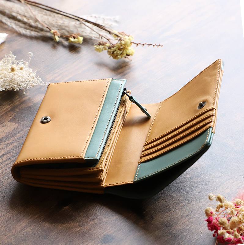 moz（モズ） FLOWER フラワー 二つ折り財布 小銭入れあり ミドル