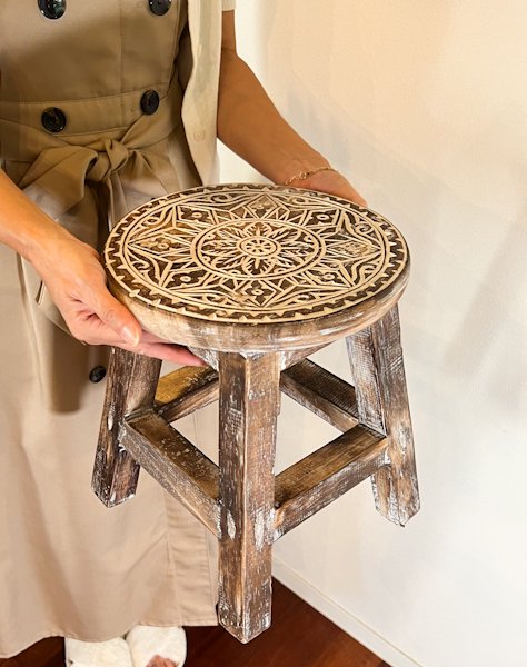 スツール 木製 花台 踏み台 足置き 椅子 チェア ♪ボタニカル彫刻