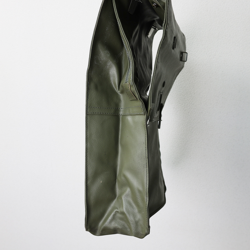 スイス軍. 将校用ドキュメントバック(ガーメントスタイル)《実物・USED