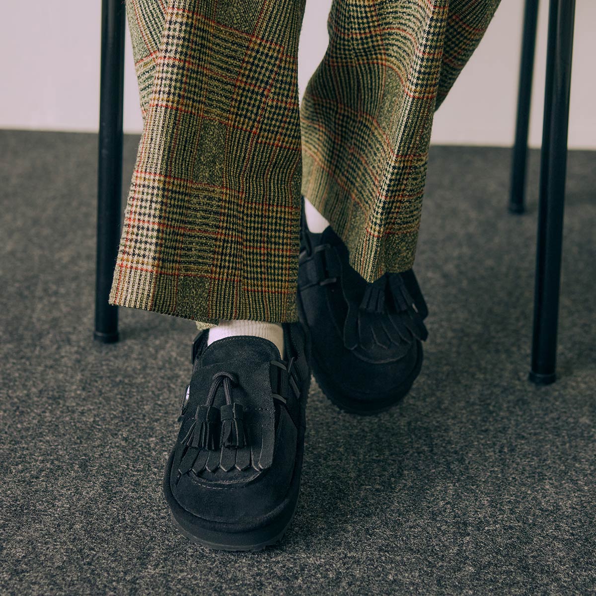 SHAKA キルトタッセル付きミュールサンダルMOC MULE TASSEL SUEDE