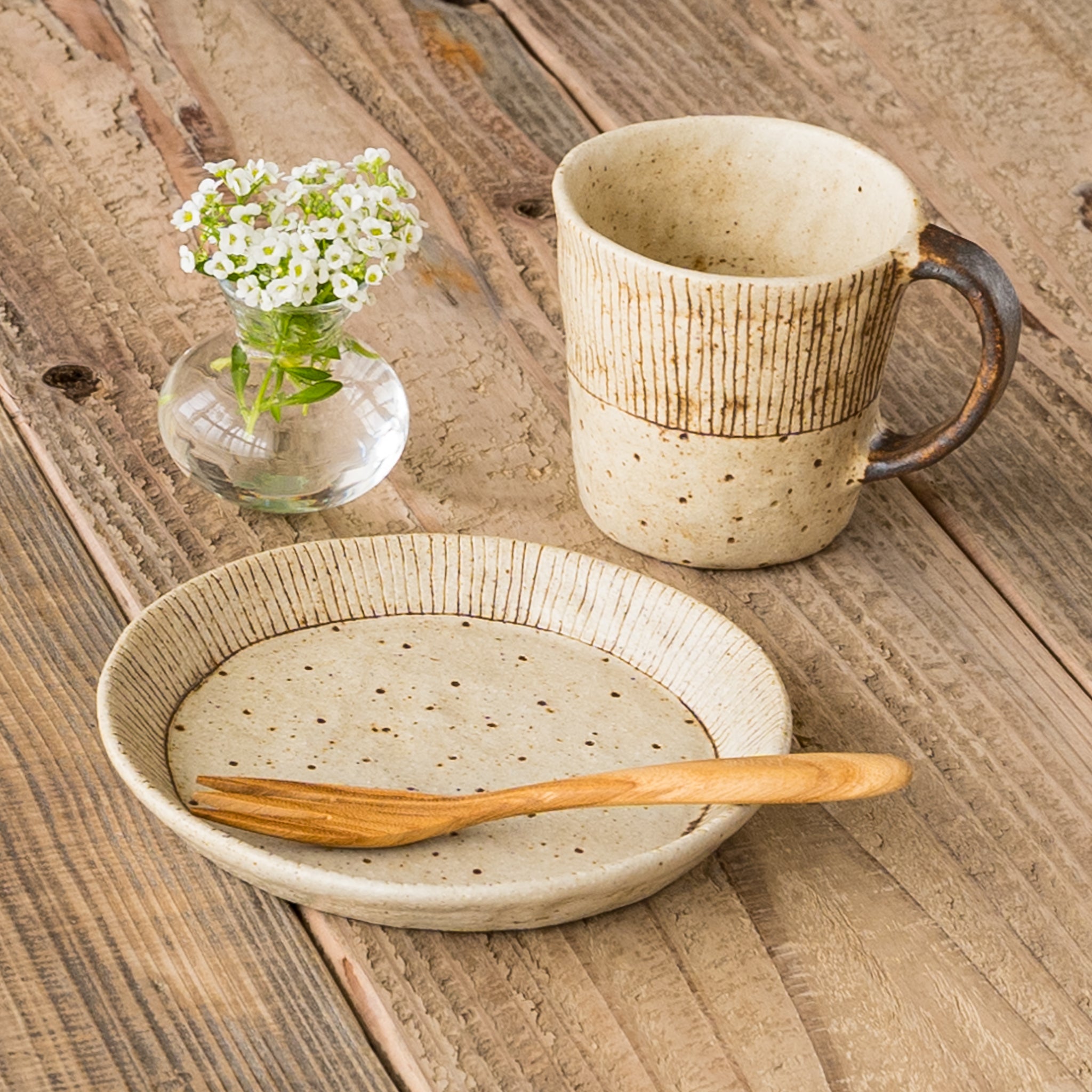 韓国 現代作家【金益寧】白磁 飾り皿 大皿 コンテンポラリー 【公式通販】