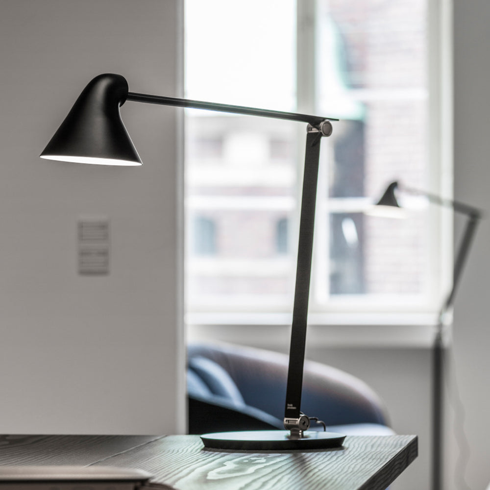 NJP テーブルランプ ベース付 | ルイスポールセンの正規代理店 Shinc