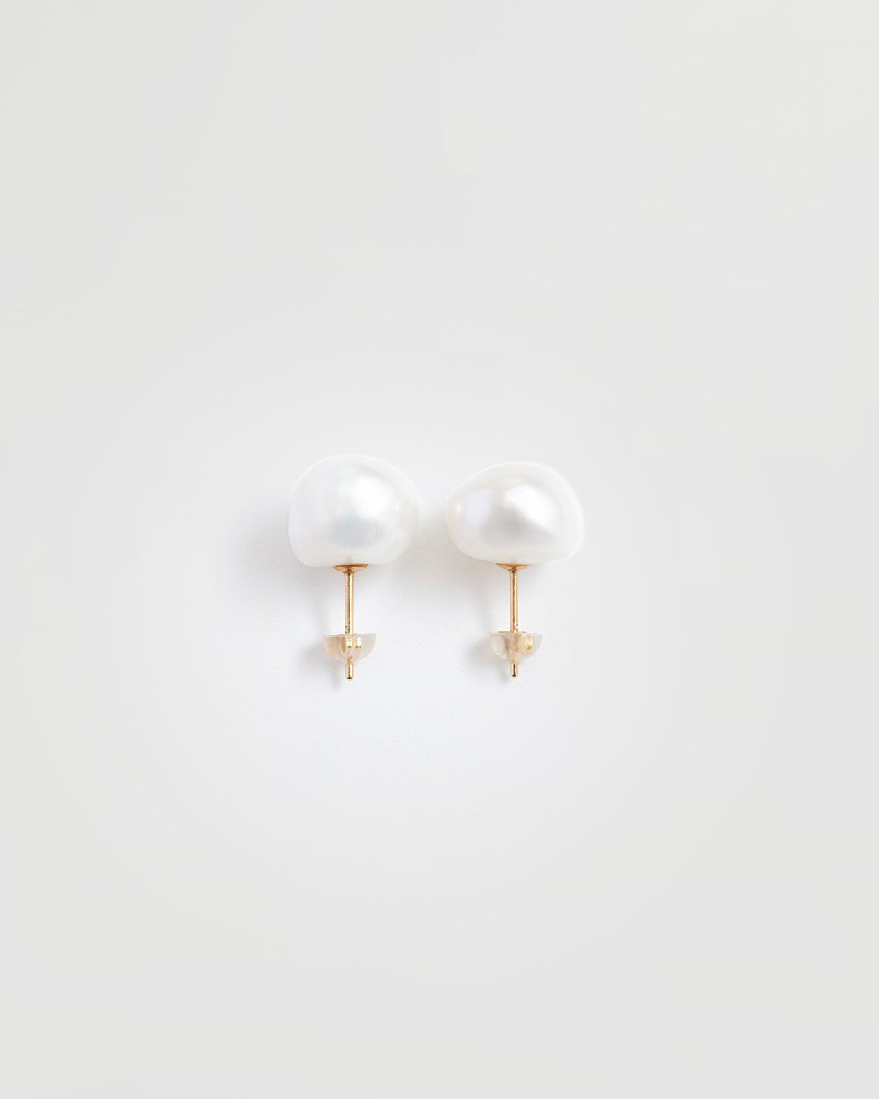 CADEAUX BUMPY PEARL EARRINGS – Shinzone