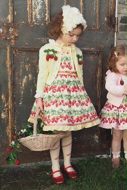 ♡New Arrival News♡ストロベリーガーデンプリントシリーズ発売の