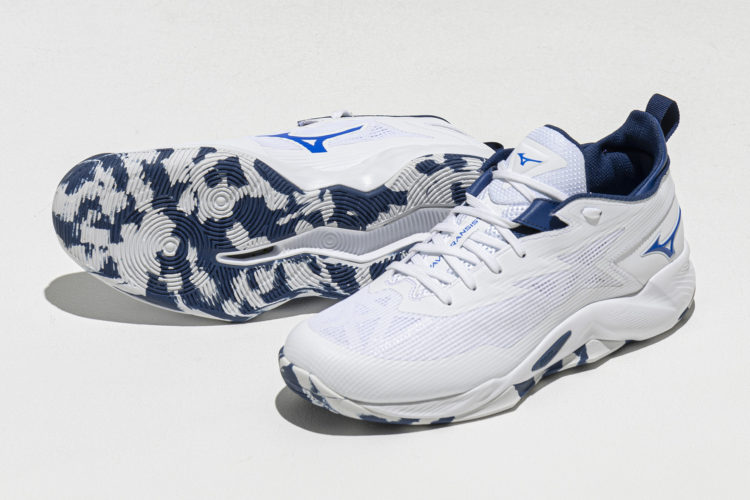 ミズノ」から井上尚弥選手と共同開発したボクシングシューズ「WAVE