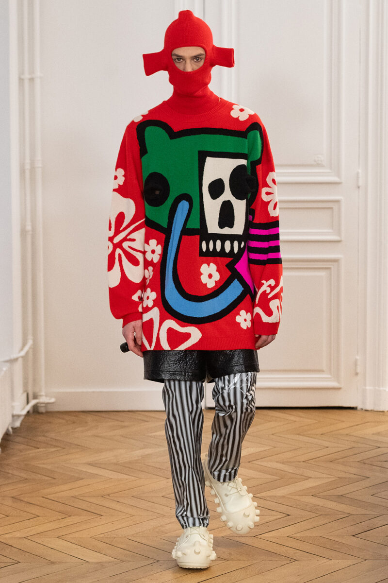 ウォルター・ヴァン・ベイレンドンクは、奇想天外なキャラクターに反戦