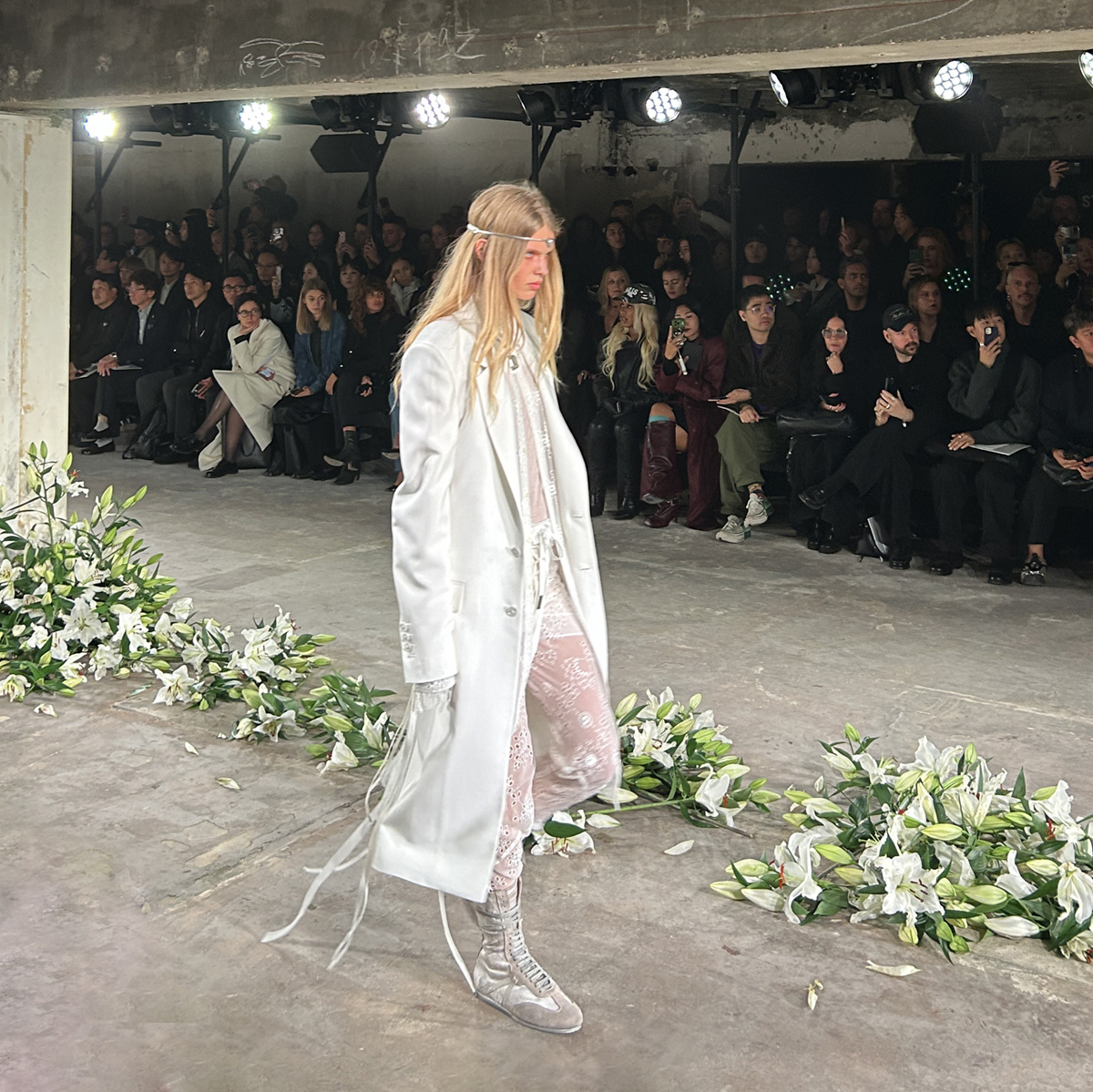 アンドゥムルメステール（ANN DEMEULEMEESTER）はノスタルジックな