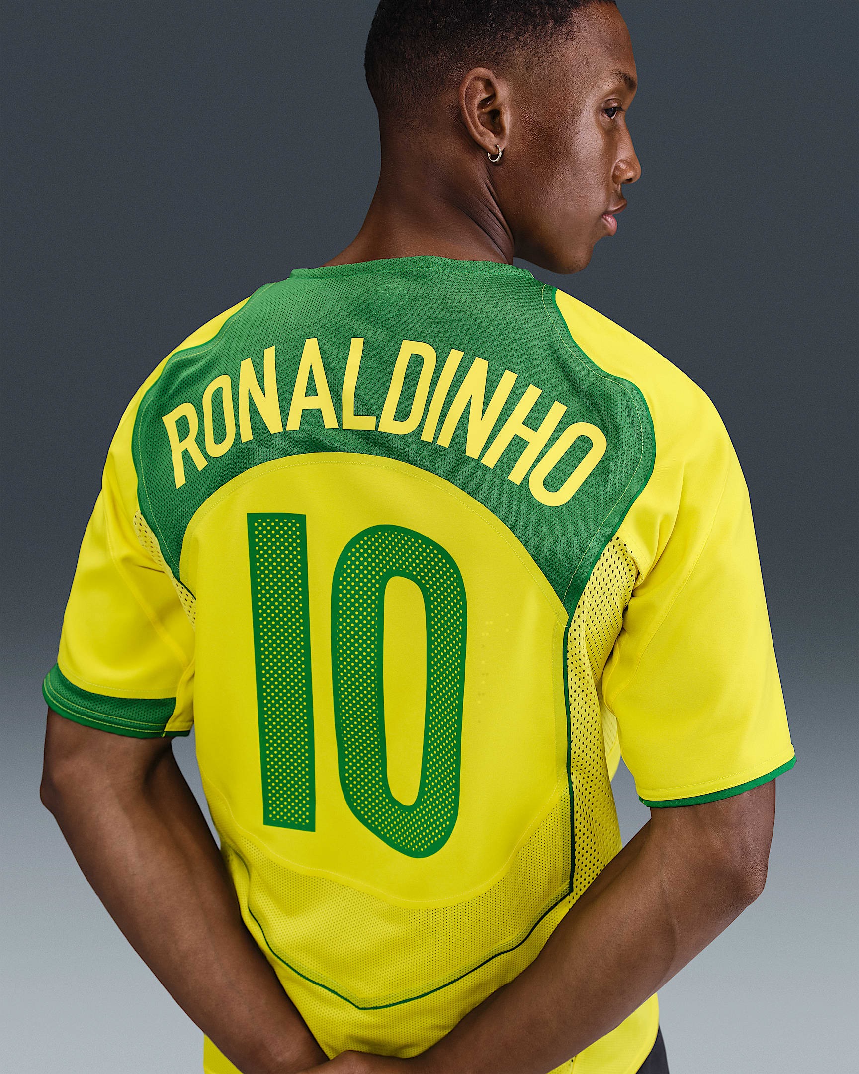 Nike is Reissuing Ronaldinho's 2004 Brazil Kit – SoleSavy
