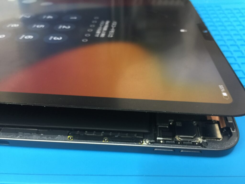 iPad pro 11インチ（3）】画面の角がひび割れを液晶交換で修理しました