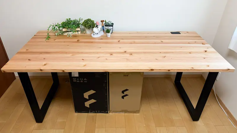 1cmサイズオーダー可能な「KANADEMONO デスク」！ とてもおしゃれ