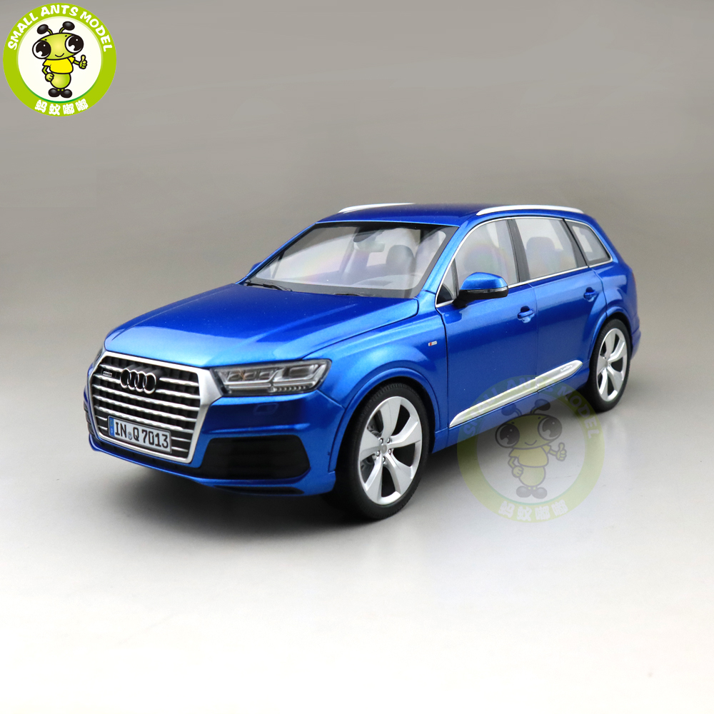 1/18 Minichamps Audi Q7 Almost Real Diecast Metal Car SUV Model